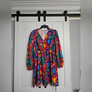 CUPSHE Women's Flowy Mini V-Neck Dress. NEW!